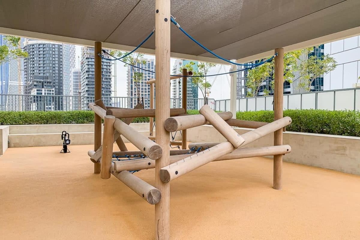 Apartment Frank Porter - Vera Residences Dubai
