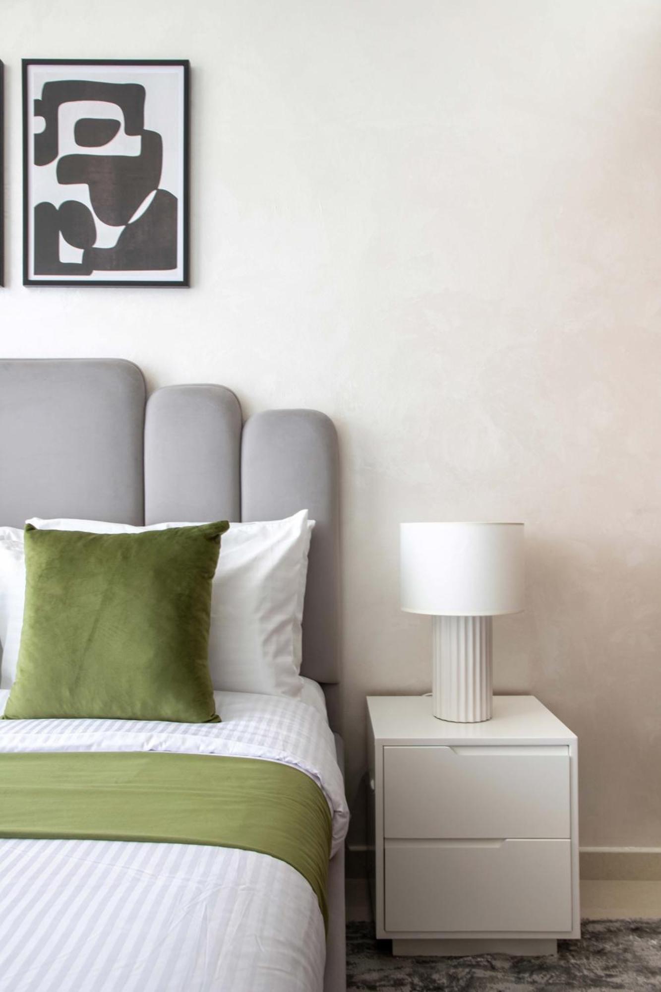 Frank Porter - Vera Residences