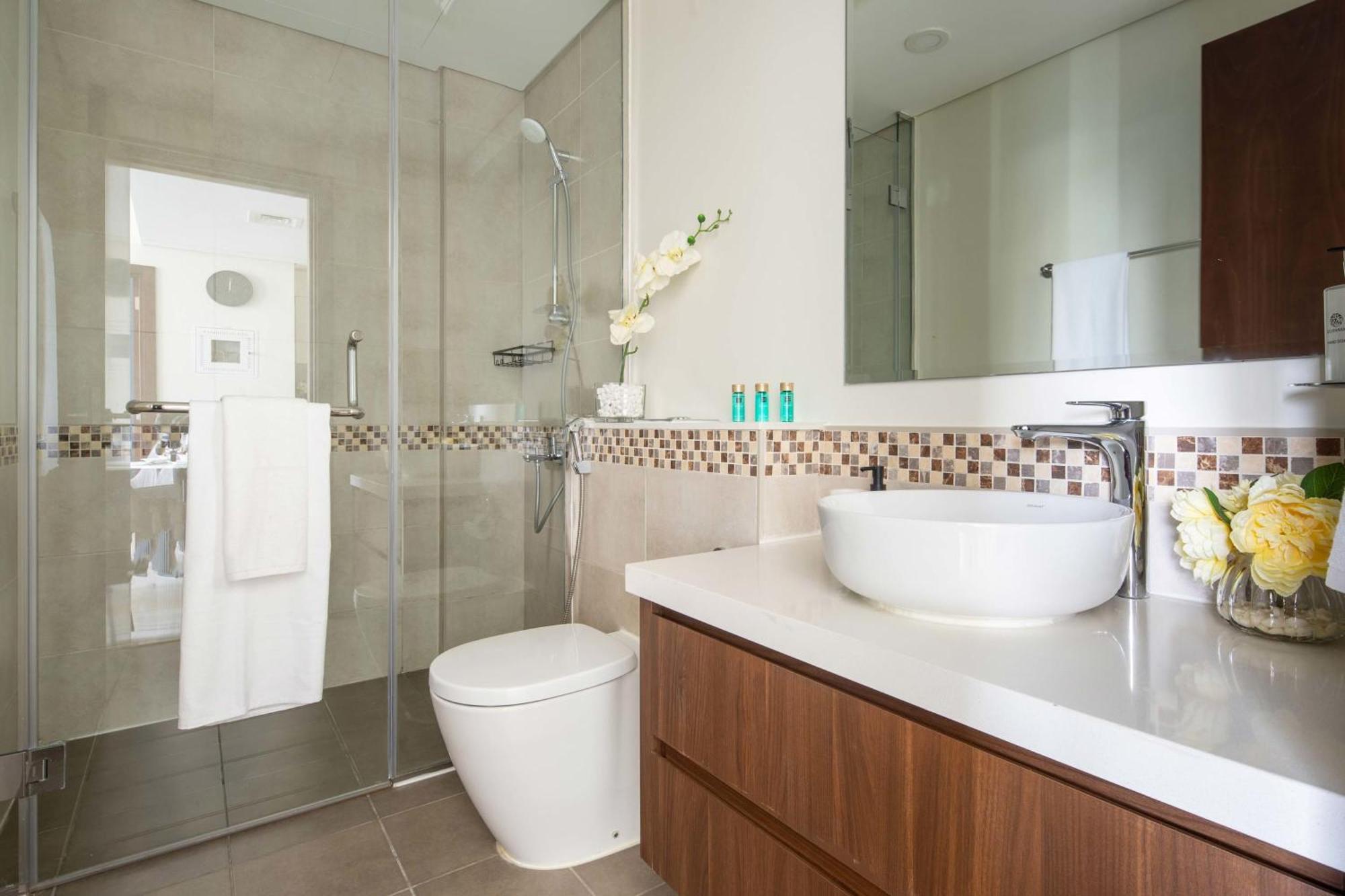 Frank Porter - Vera Residences Apartment Dubai