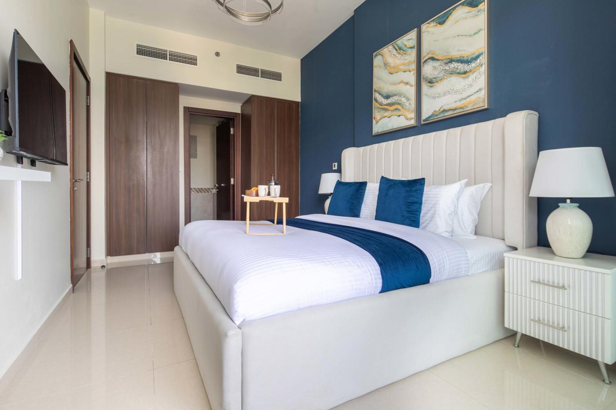 Frank Porter - Vera Residences