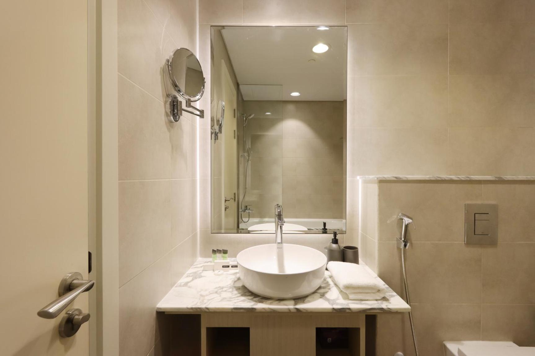 Apartment Paramount Midtown - Upgraded High-floor 2 Br Dubai