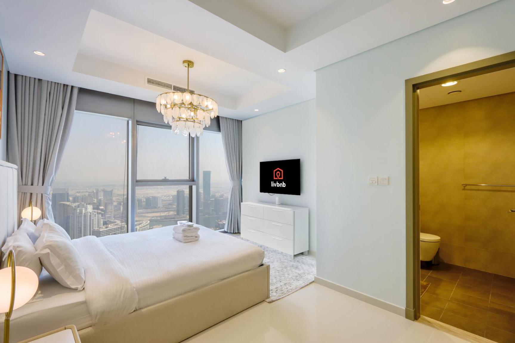 Paramount Midtown - Upgraded High-floor 2 Br Apartment Dubai