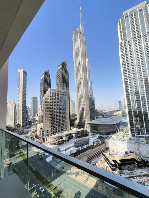 Burj View - 10 Minutes Walk Dream Lux Designer 3bd