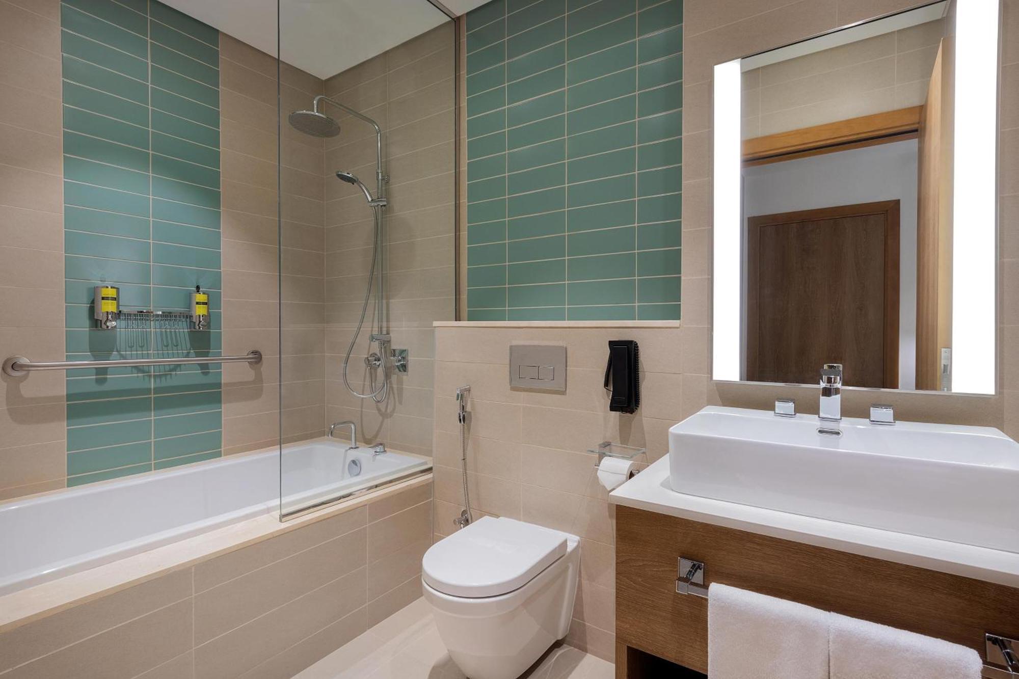 Element Airport Hotel 3*
