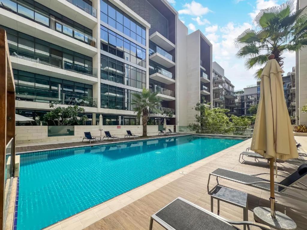 Daire Luxury With Pool, Patio & Gym In Walk *