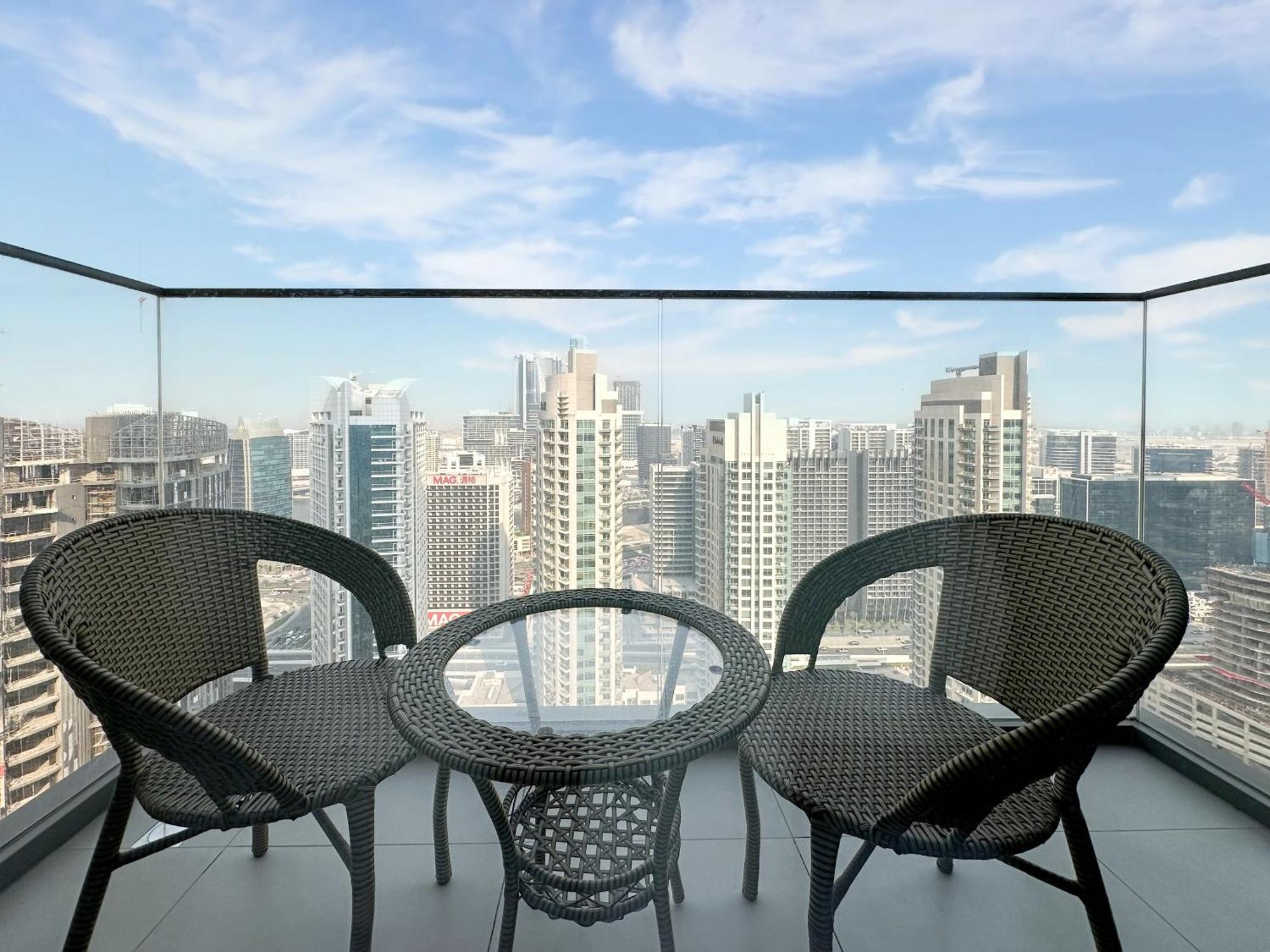 Trophy - Euphoria Eclipse In 29th Floor In Burj Royale Dubai