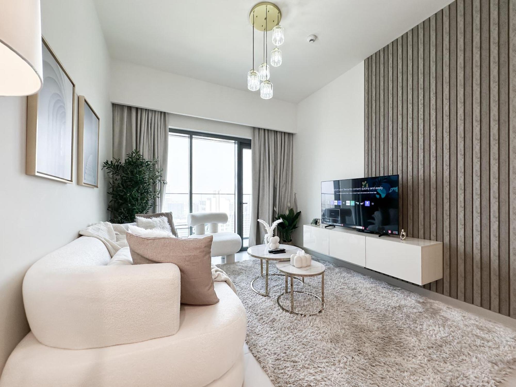 Trophy - Euphoria Eclipse In 29th Floor In Burj Royale Apartment *