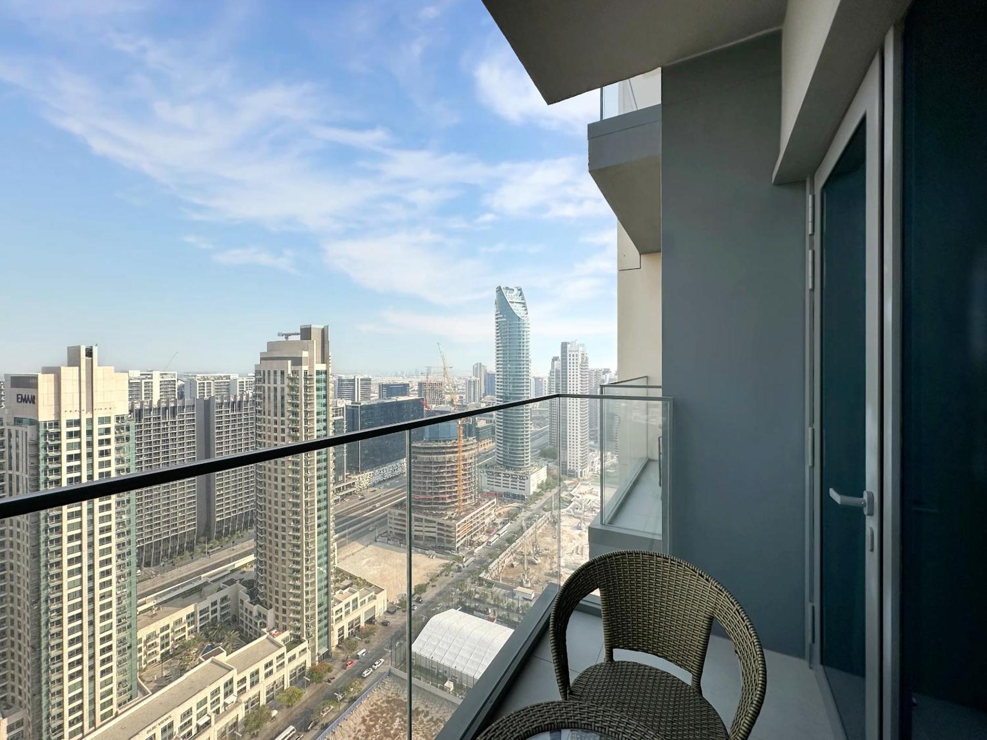 Trophy - Euphoria Eclipse In 29th Floor In Burj Royale Apartment *