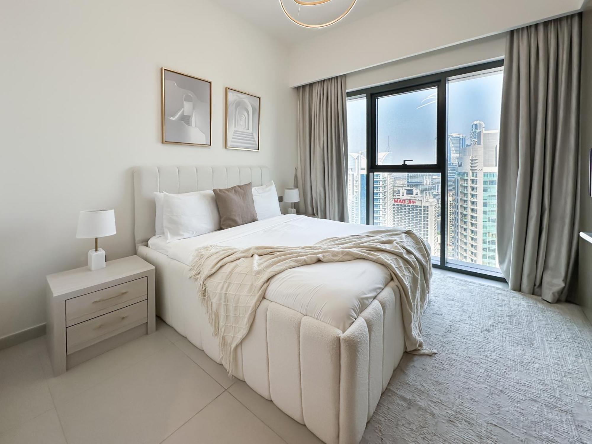 Trophy - Euphoria Eclipse In 29th Floor In Burj Royale Apartment *