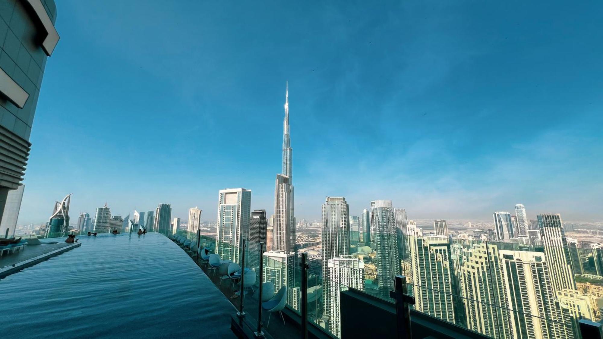 Daire Smartstay At Paramount Tower - Sea And Downtown Views - Infinity Pool - Modern Luxury Residences Dubai