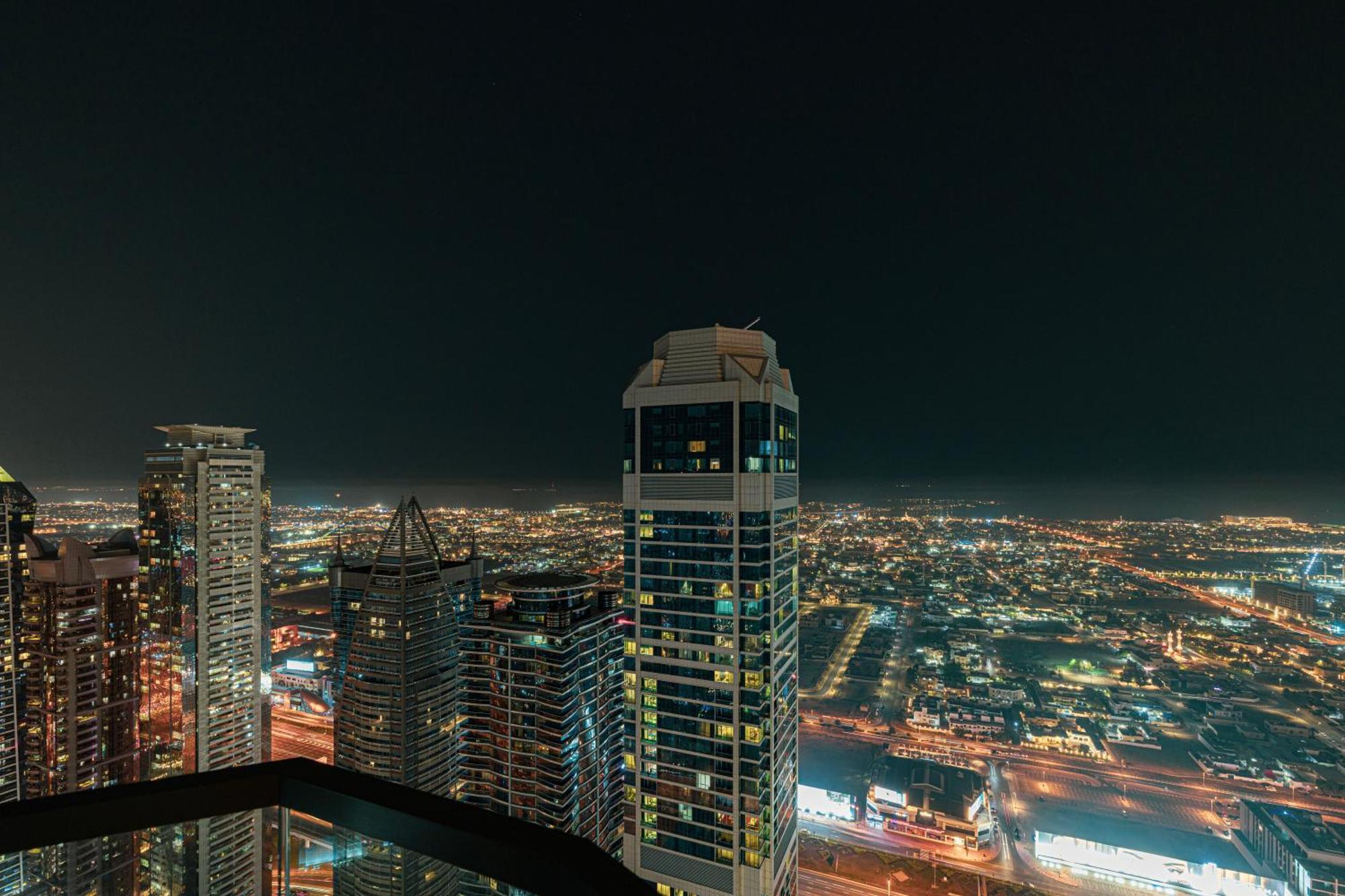 Smartstay At Paramount Tower - Sea And Downtown Views - Infinity Pool - Modern Luxury Residences Daire