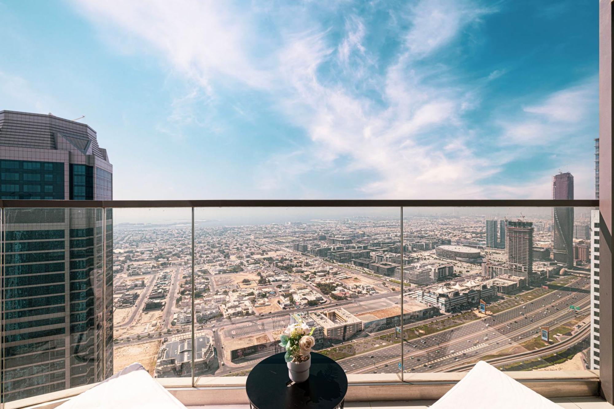 Smartstay At Paramount Tower - Sea And Downtown Views - Infinity Pool - Modern Luxury Residences Daire Dubai