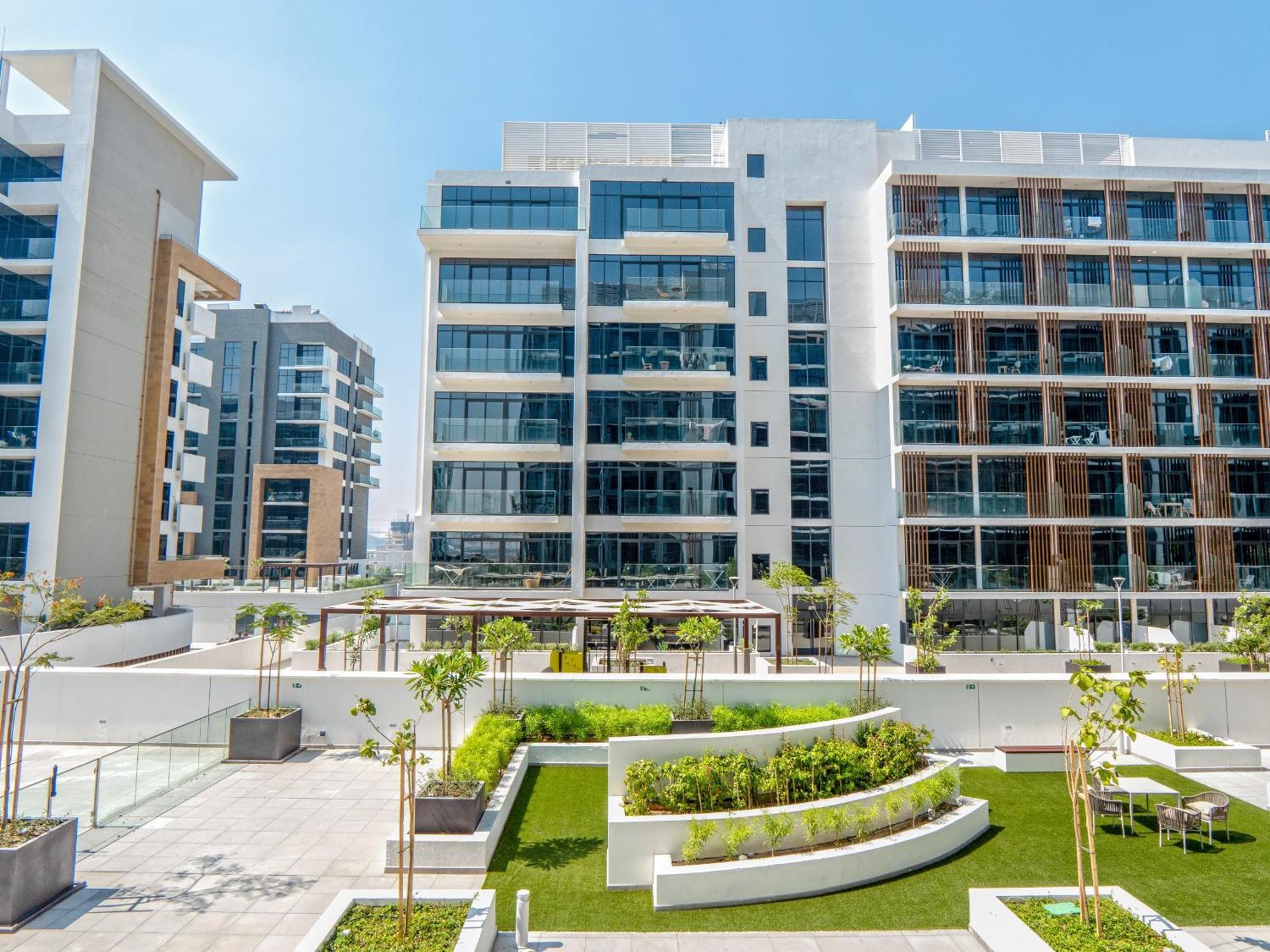Easygo - Unbeatable Deals On Urban In Riviera 16 * Dubai