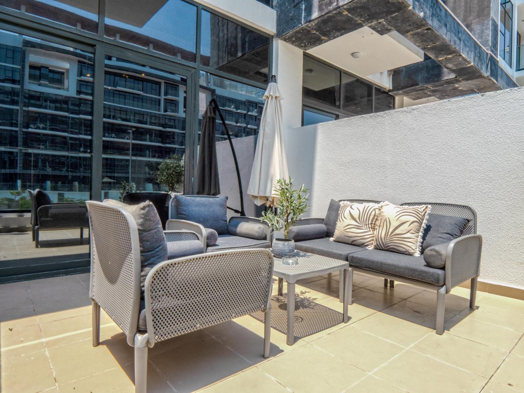 Easygo - Unbeatable Deals On Urban In Riviera 16 Apartment