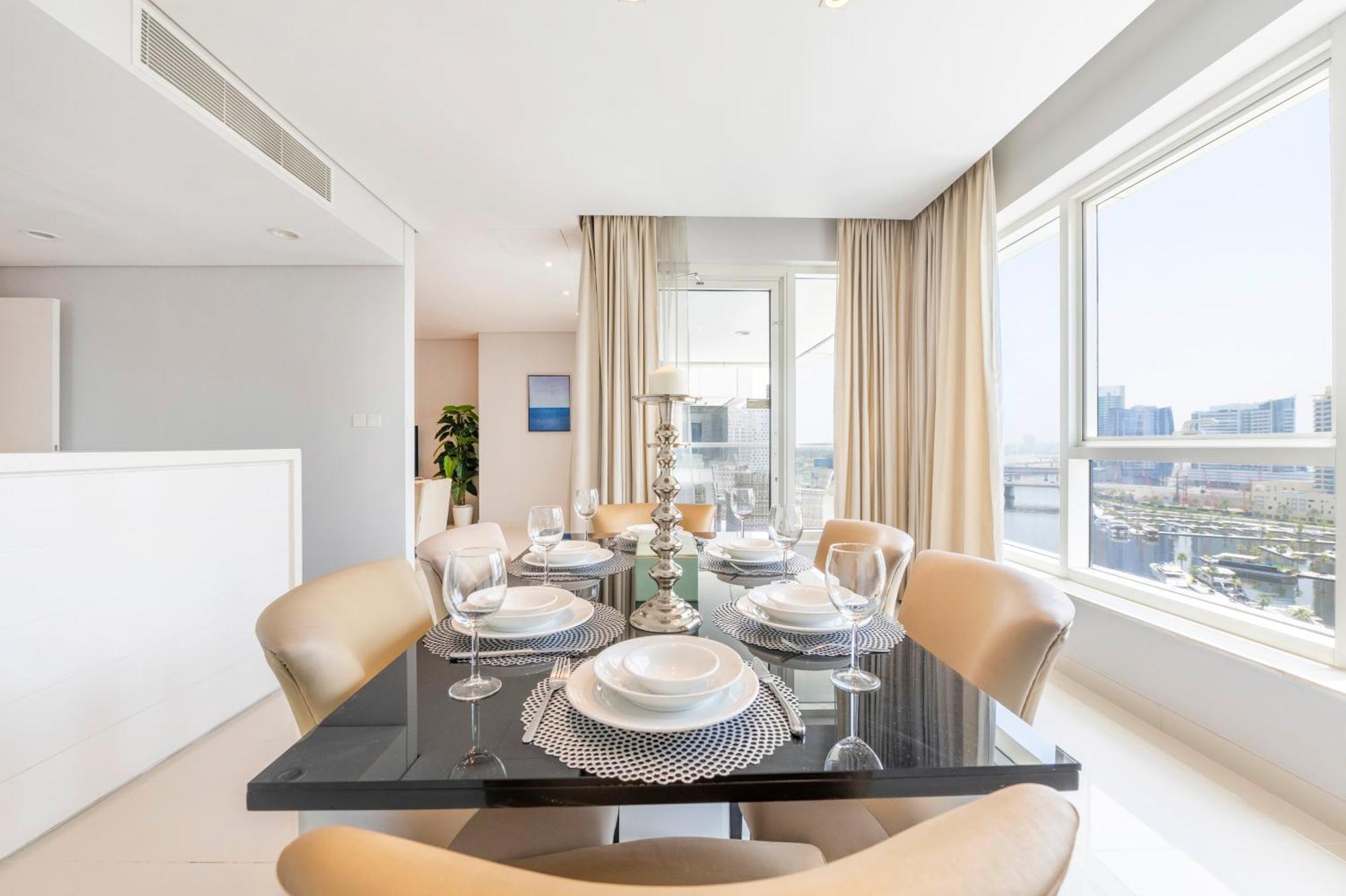 Damac Canal Views Residences Aparthotel