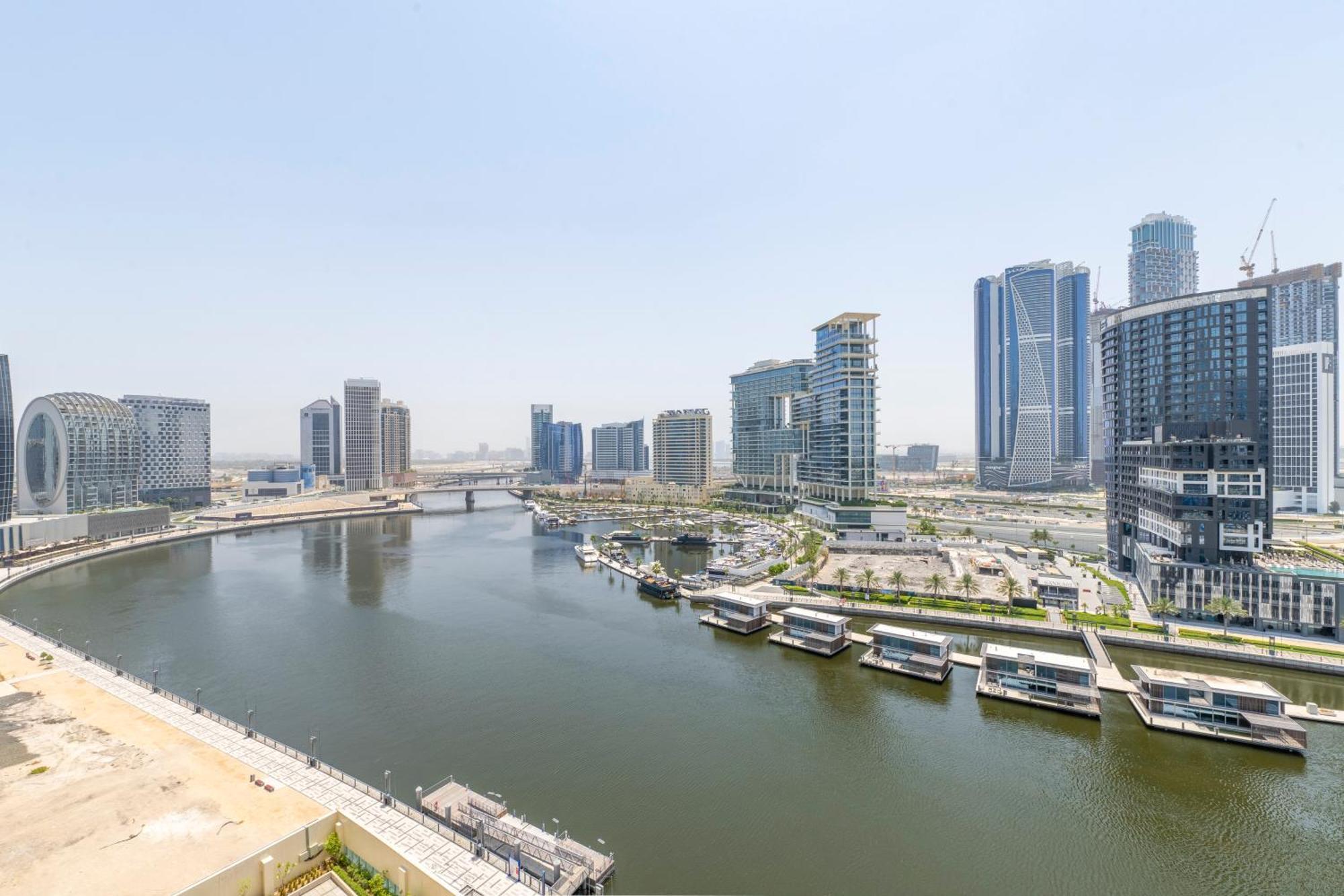 Damac Canal Views Residences Aparthotel
