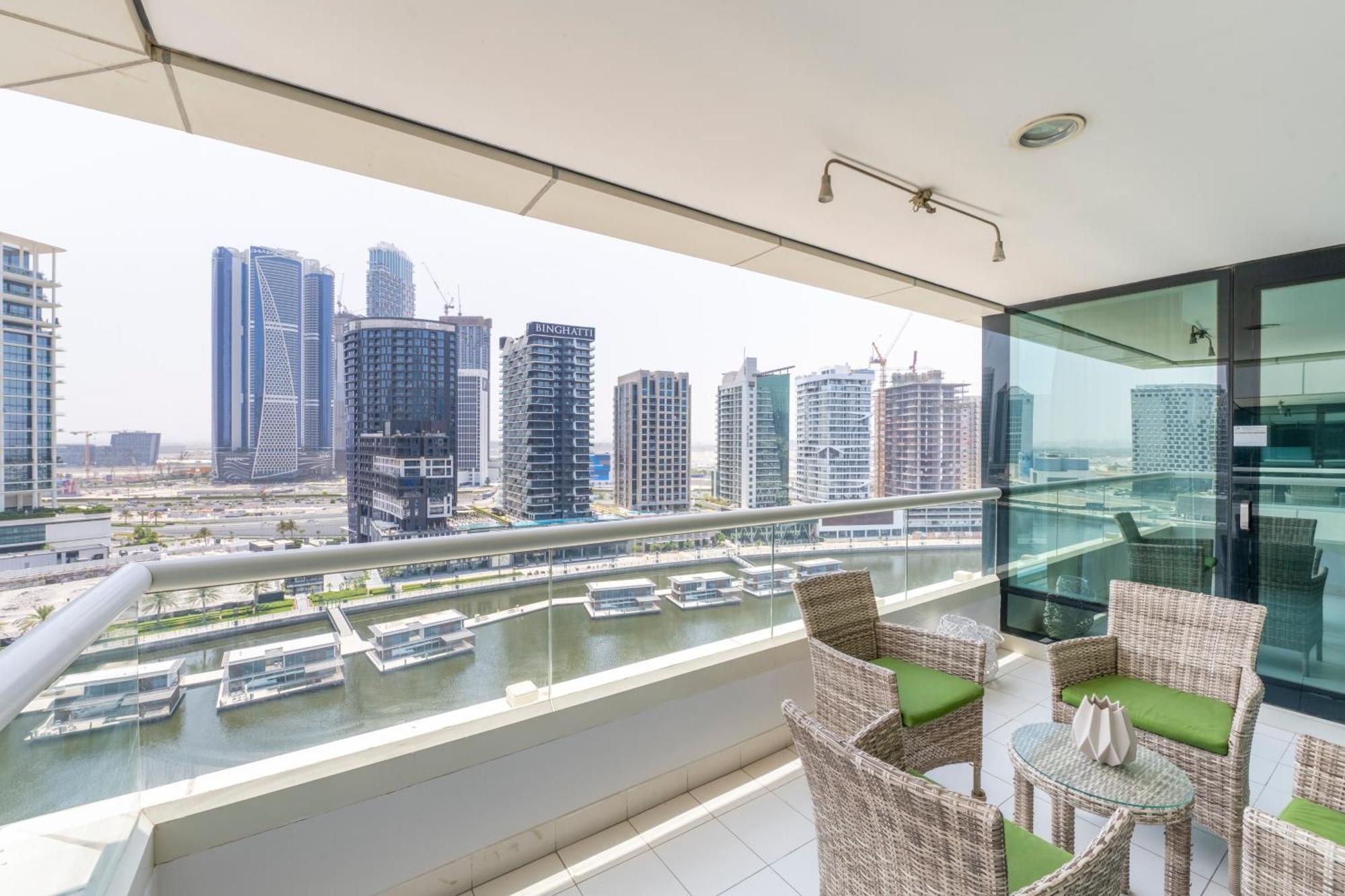 Damac Canal Views Residences Aparthotel Dubai