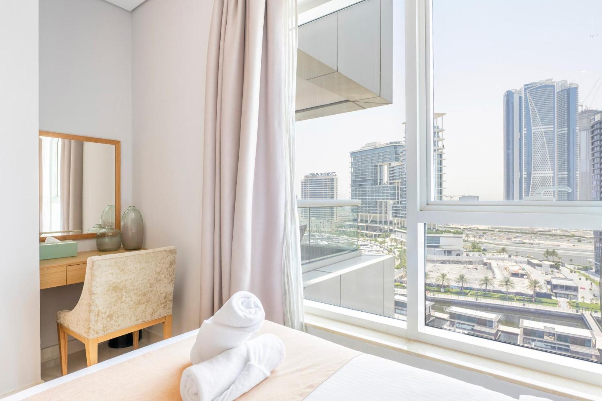 Damac Canal Views Residences Aparthotel