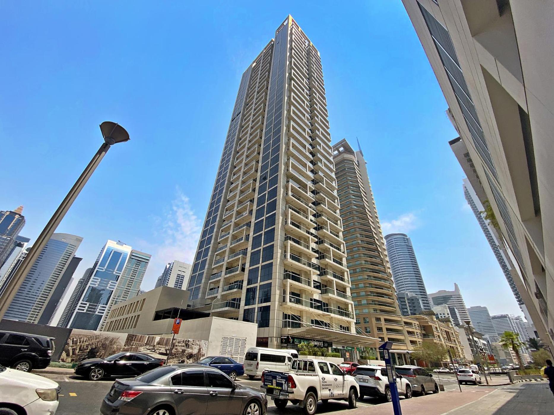 Stonetree - Brand New 1 Bedroom In Prime Location *