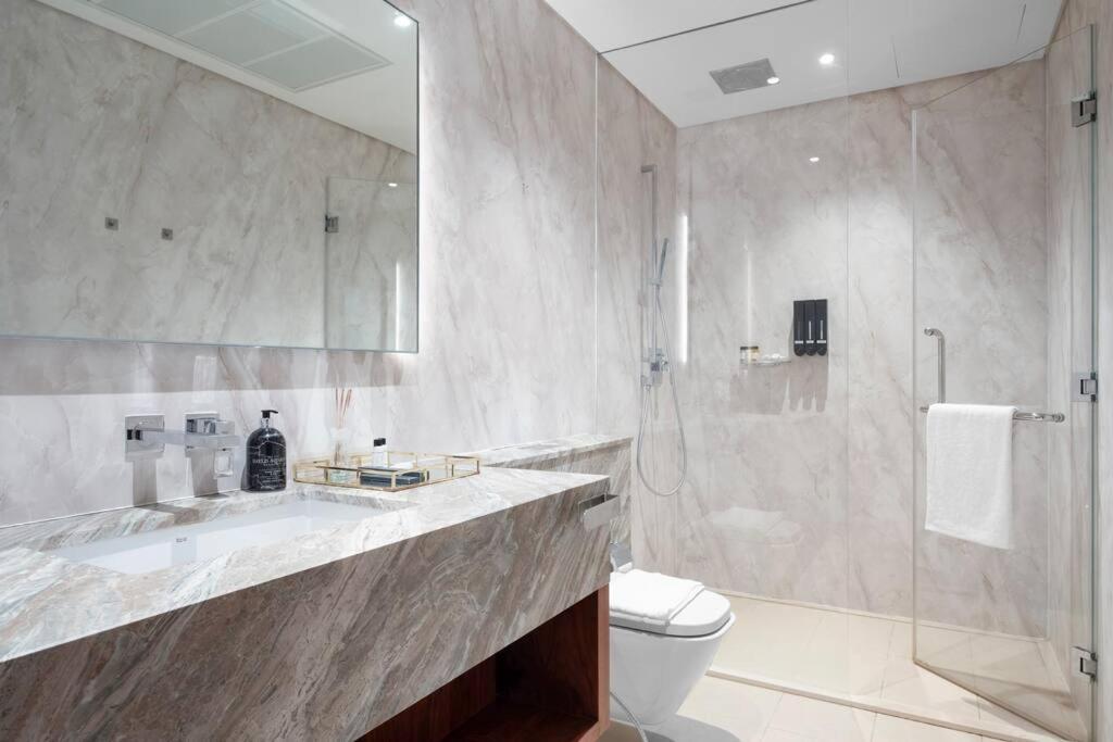 First Class 1br Urban Zen Escape Apartment Dubai