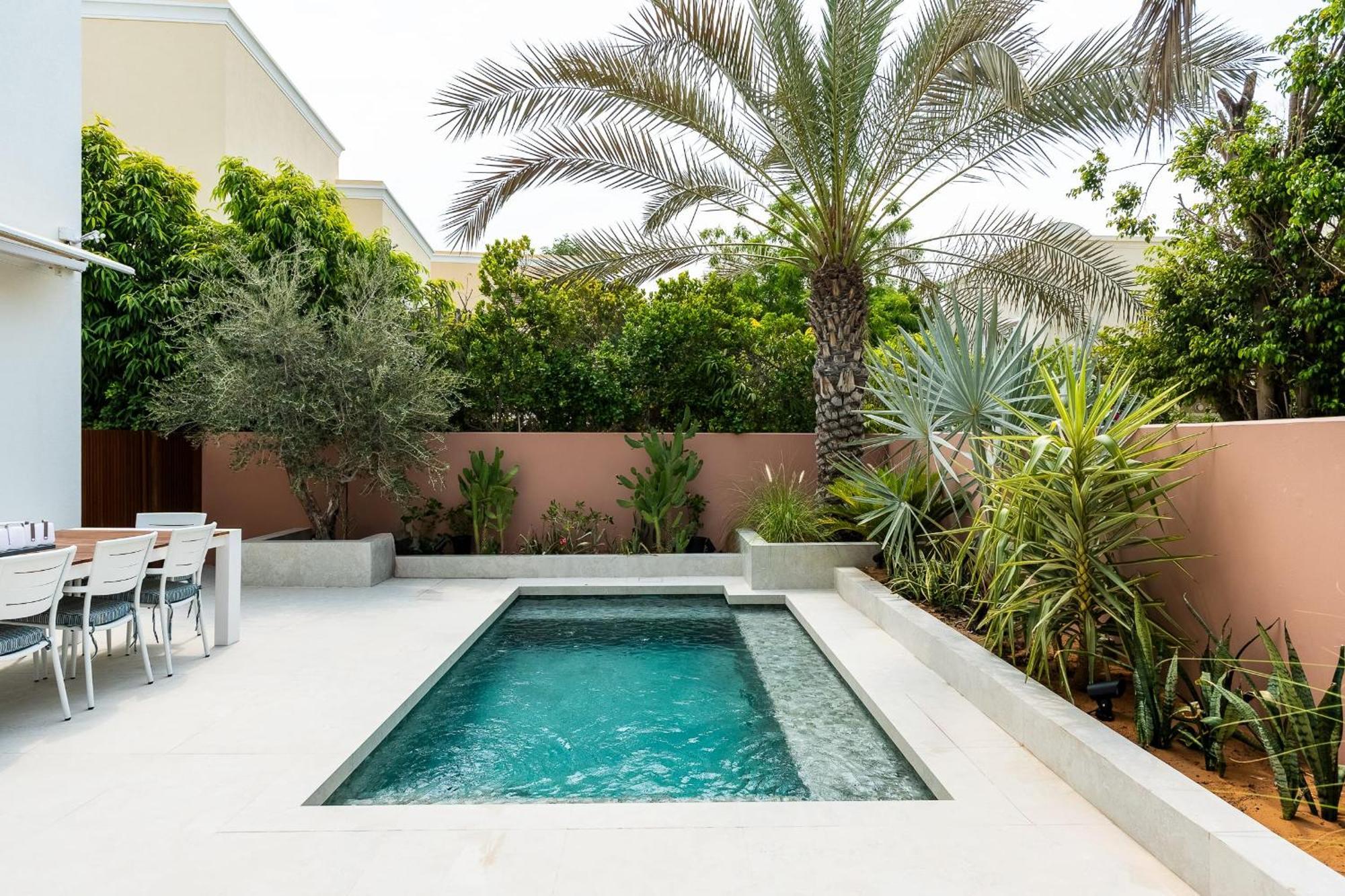 Deema The Lakes Luxury 3 Bd Pool Villa