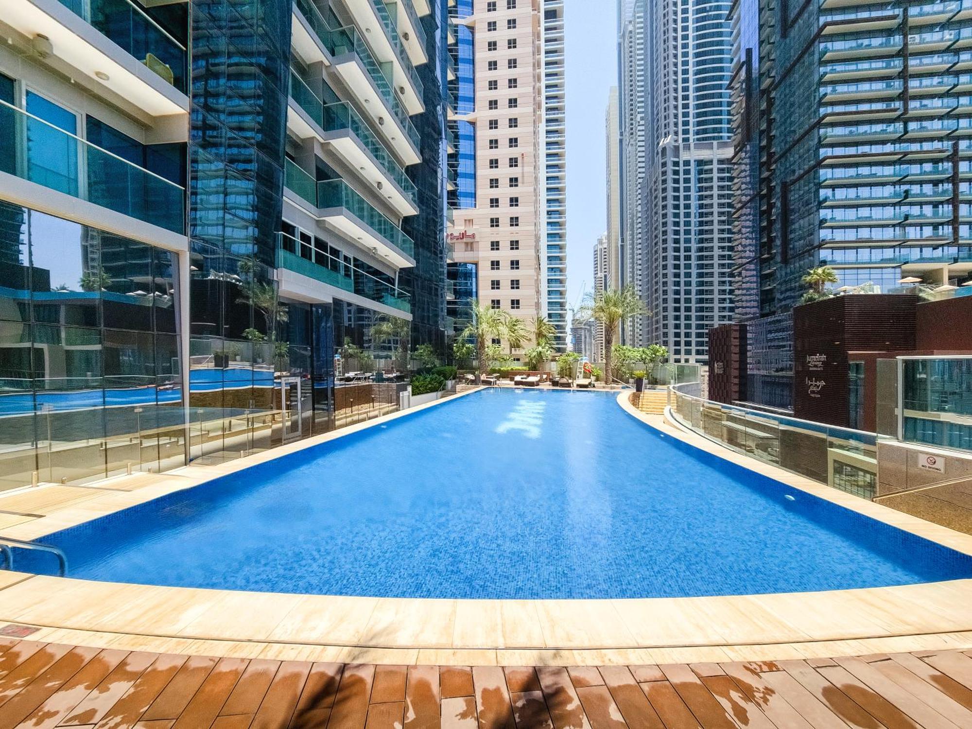Ultra Modern 1bd In Damac Heights Marina Dubai