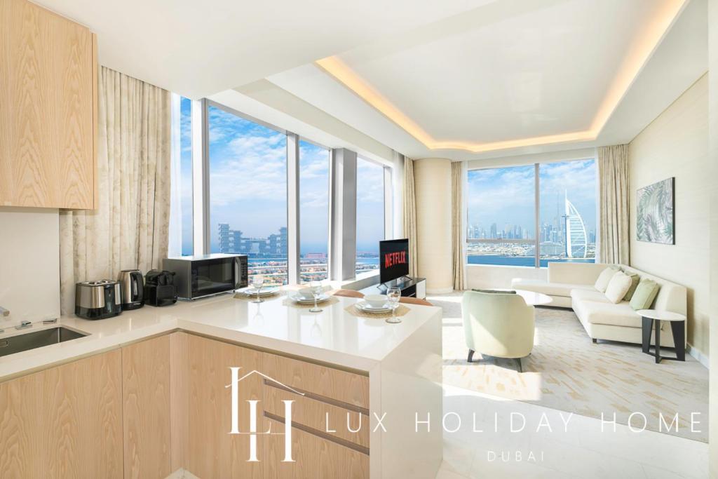 Apartment Lux Iconic Views At The Palm Tower 4 Dubai