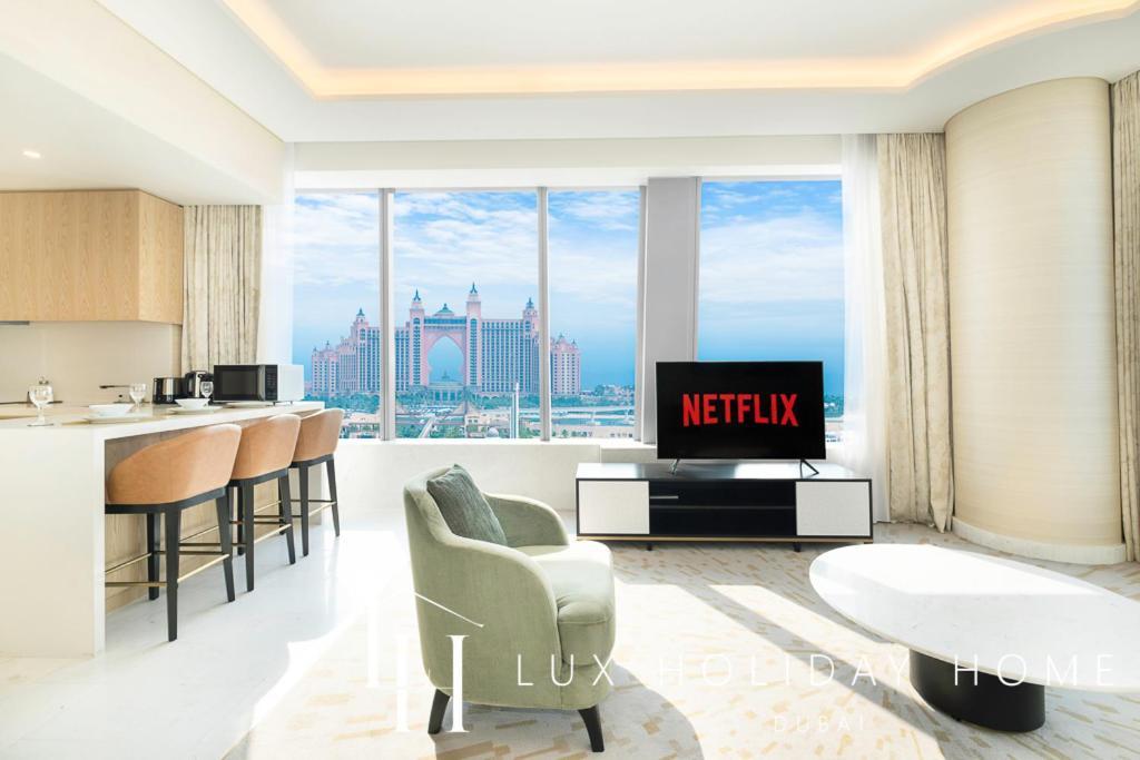 Lux Iconic Views At The Palm Tower 4 Apartment *