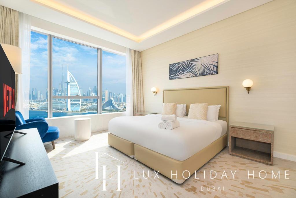 Lux Iconic Views At The Palm Tower 4