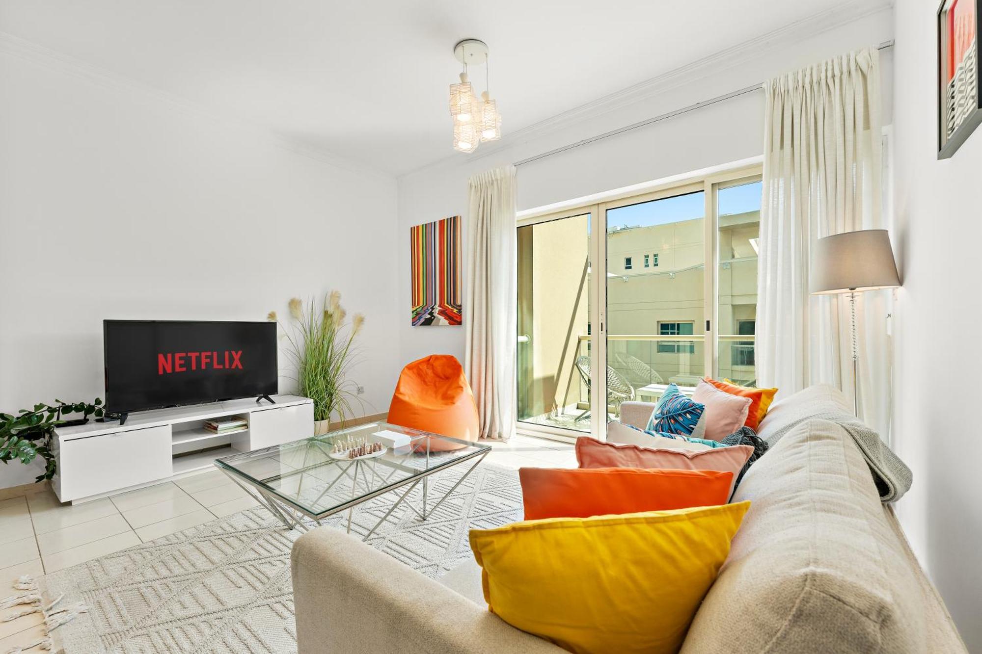 Charming 1br In The Greens, Near Metro Apartment Dubai