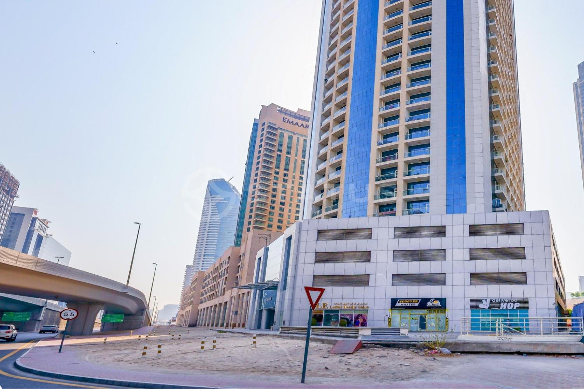 Canal View - Burj Al Najoom-l15 - Near Mall Dubai