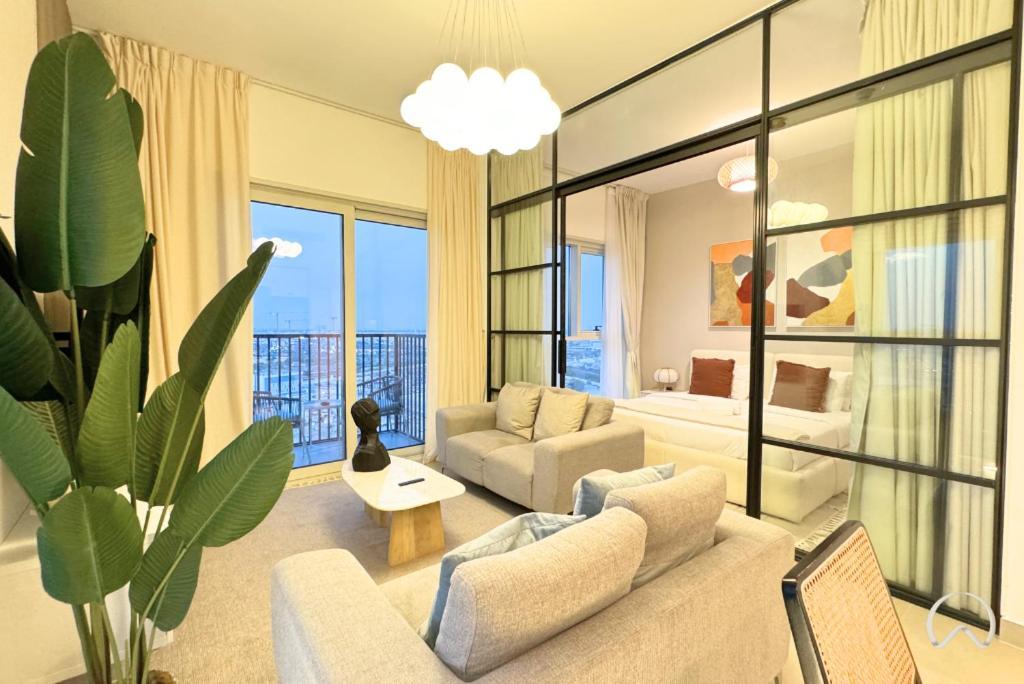 Oraya - Apt. With Skyline And Garden View Along With Apartment Dubai