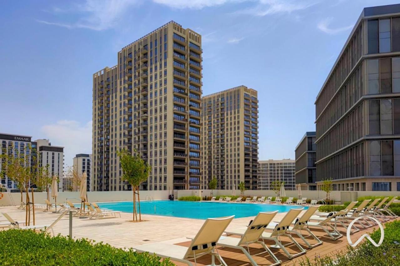 Apartment Oraya - Apt. With Skyline And Garden View Along With