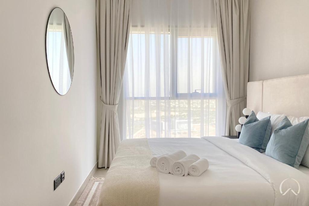 Oraya - Apt. With Skyline And Garden View Along With Apartment