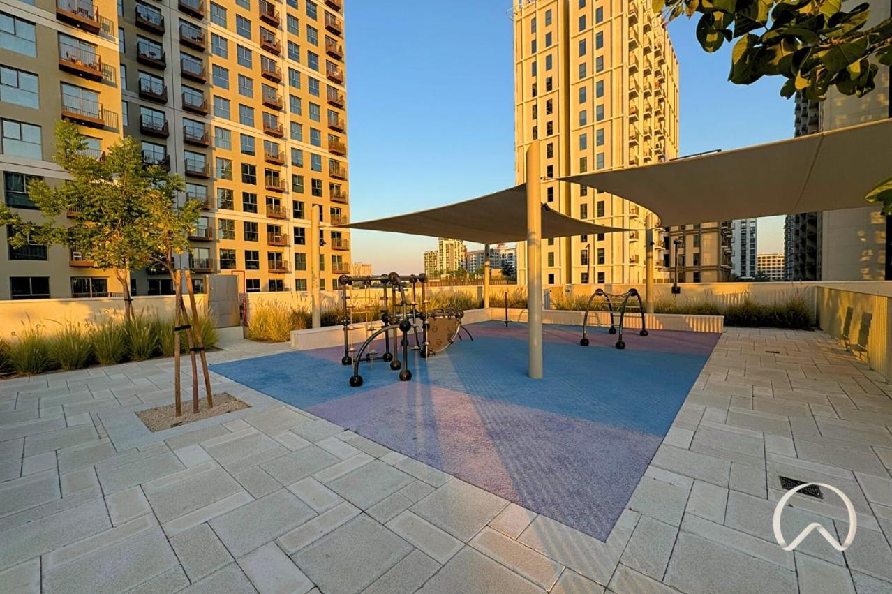 Oraya - Apt. With Skyline And Garden View Along With