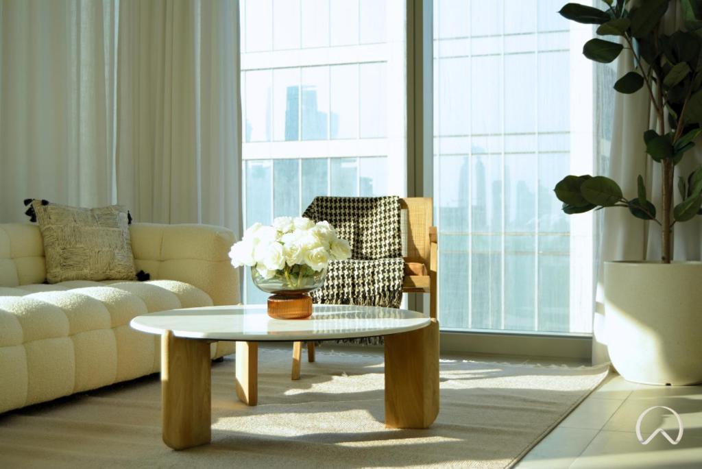 Apartment Oraya - Modern 5 Min Walk To Mall & Burj Views *