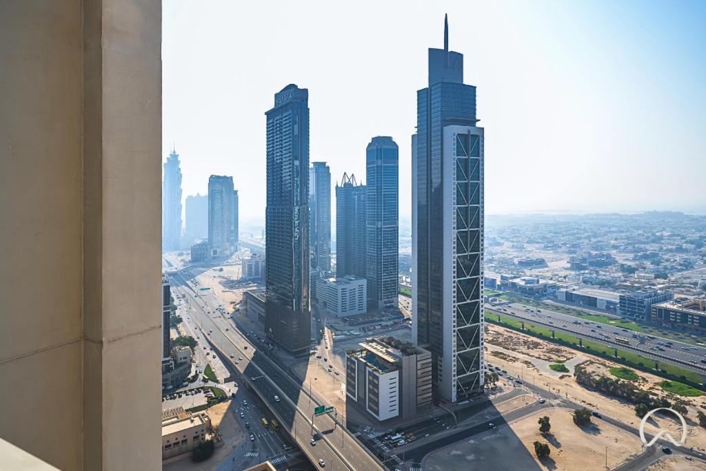 Apartment Oraya - Modern 5 Min Walk To Mall & Burj Views
