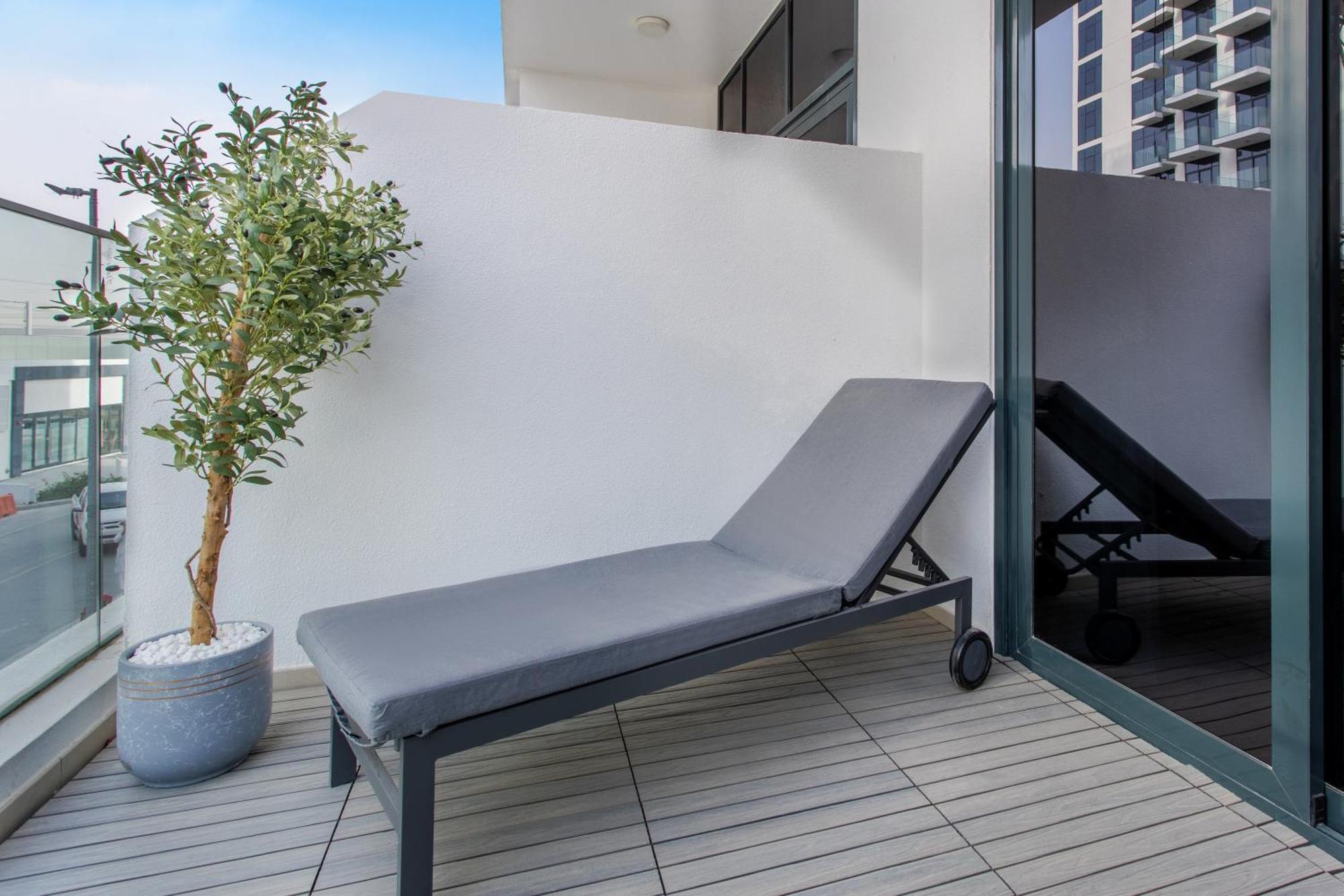Cozy Stunning Views Fits 2 Adults *