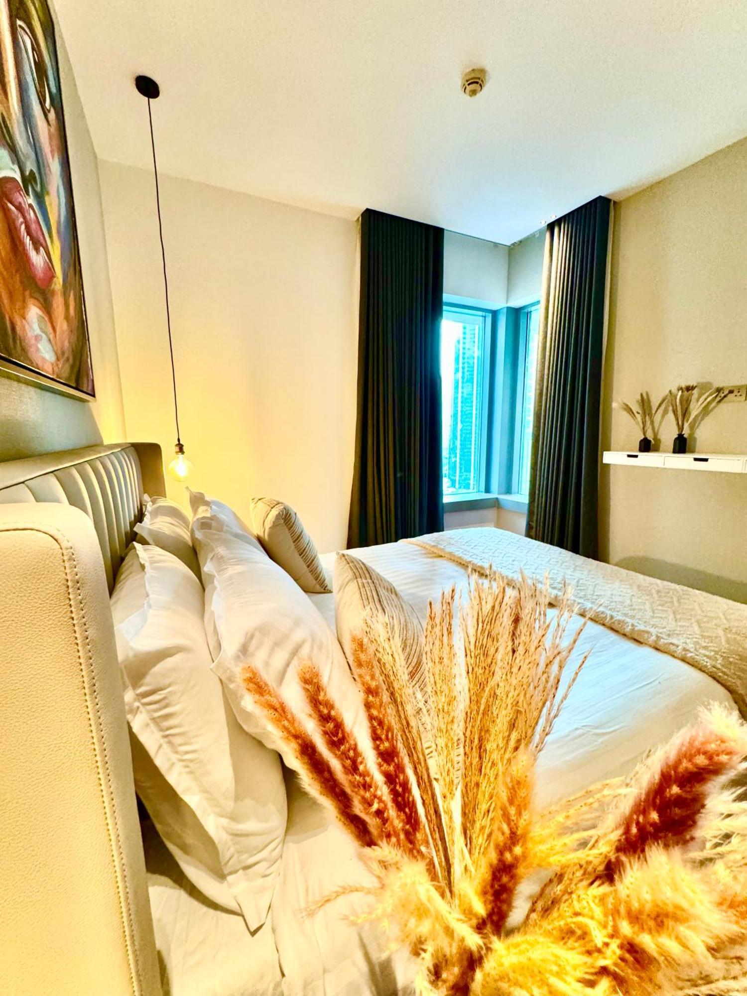 The Burj Khalifa Living - Spectacular Views Of Fountain - 3 Min Walk To Mall