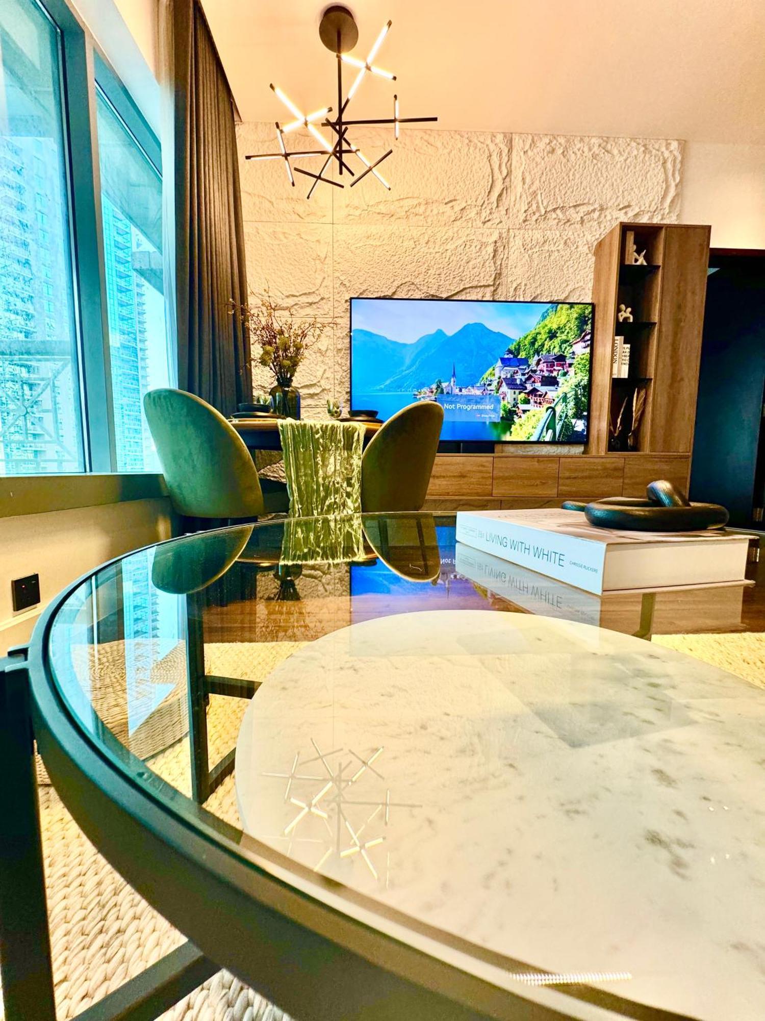 The Burj Khalifa Living - Spectacular Views Of Fountain - 3 Min Walk To Mall Apartment *