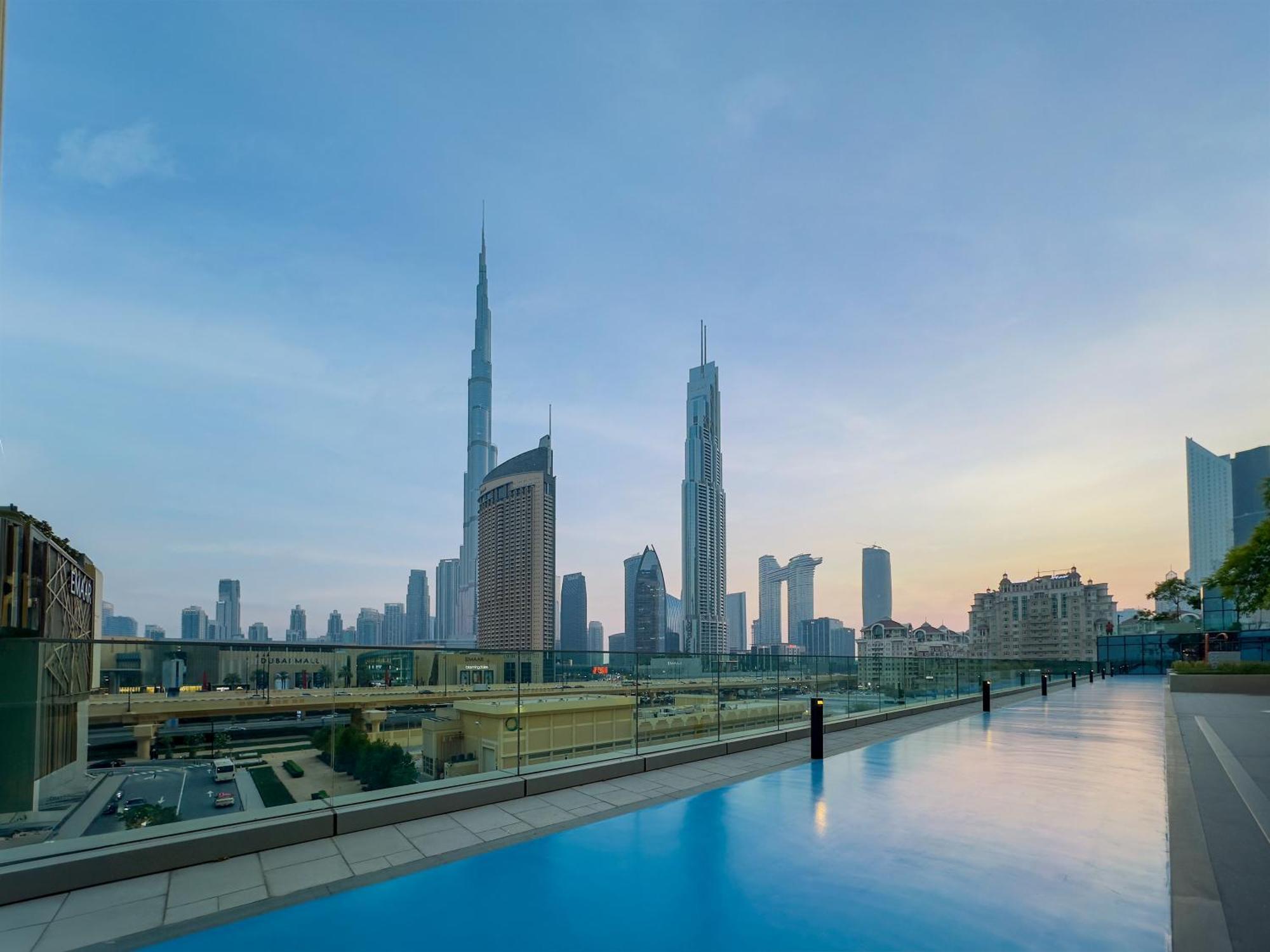 Apartment Luxury 2br Burj Khalifa Views 5min Walk Mall Dubai