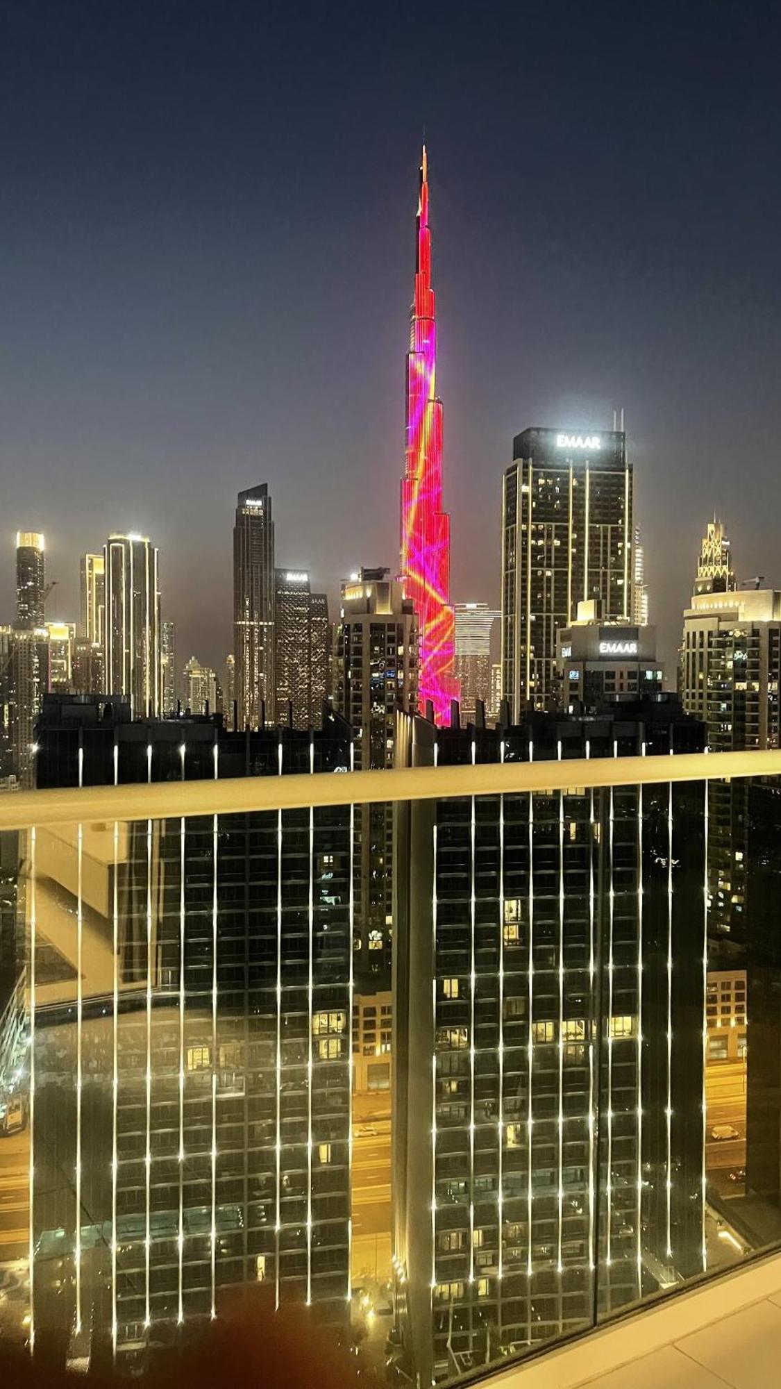 Stunning 2-bedroom Business Bay With Burj Khalifa View & Huge Balcony Apartamento