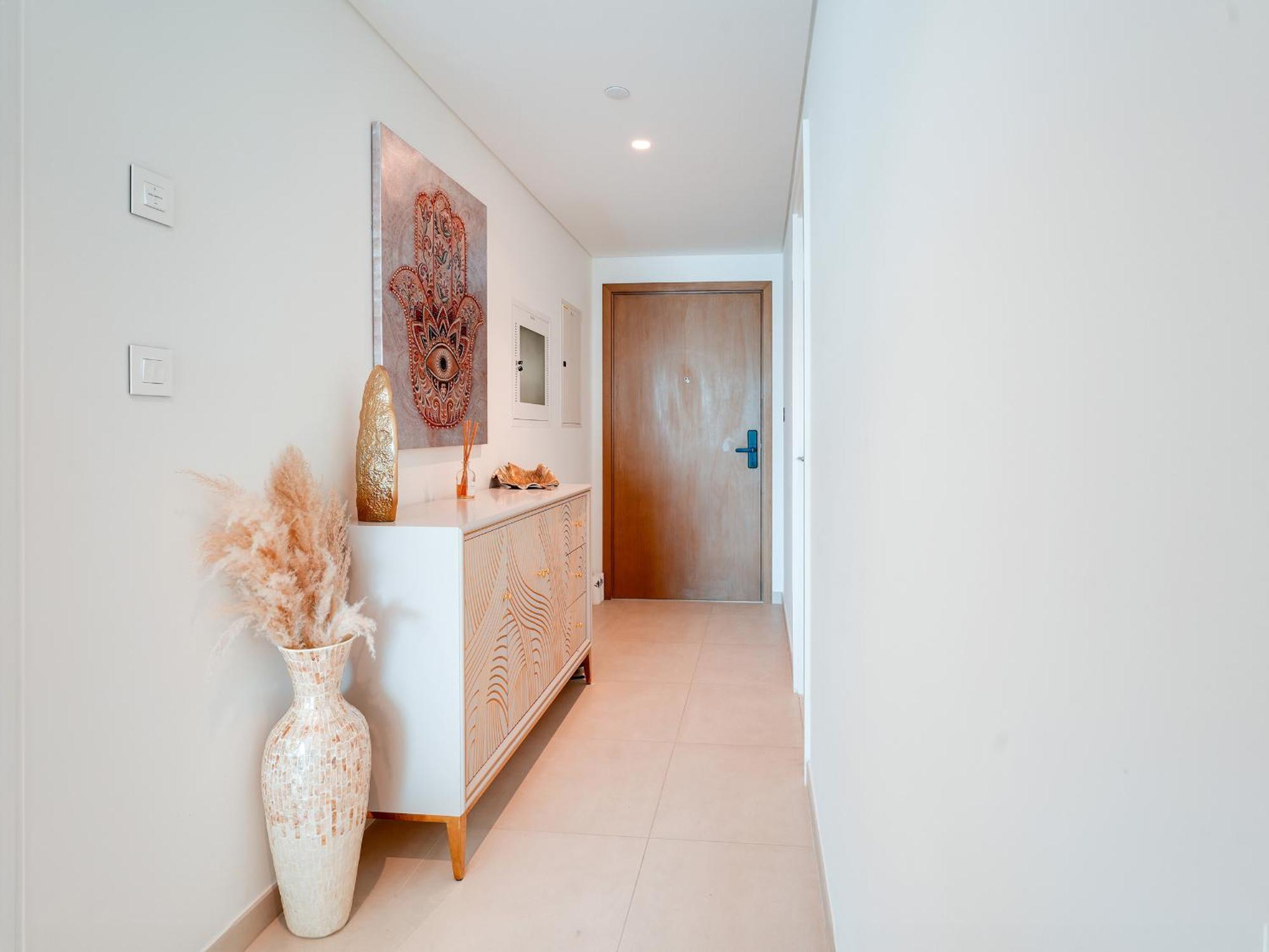 Luxury 2br Burj Khalifa Views 5min Walk Mall * Dubai