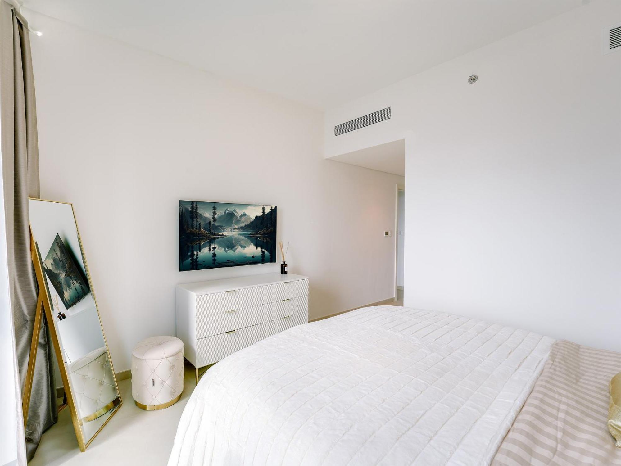 Luxury 2br Burj Khalifa Views 5min Walk Mall * Dubai
