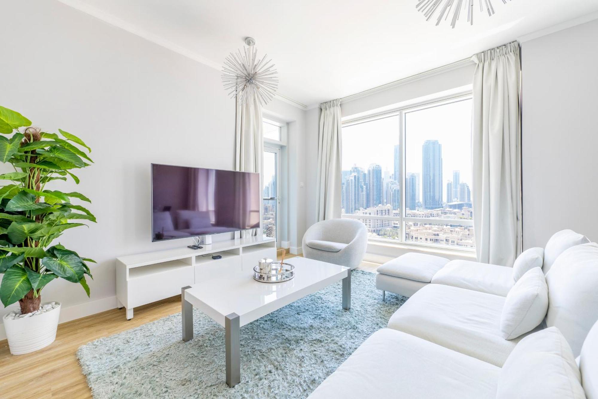 Luxury Downtown 2br - 5 Min To Fountain - Full Burj Khalifa View Apartment *