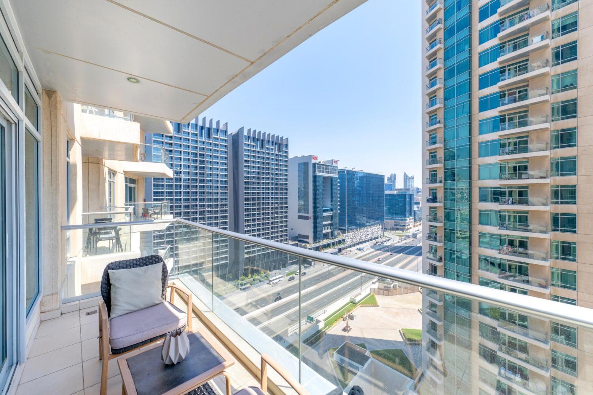 Luxury Downtown 2br - 5 Min To Fountain - Full Burj Khalifa View Apartment *