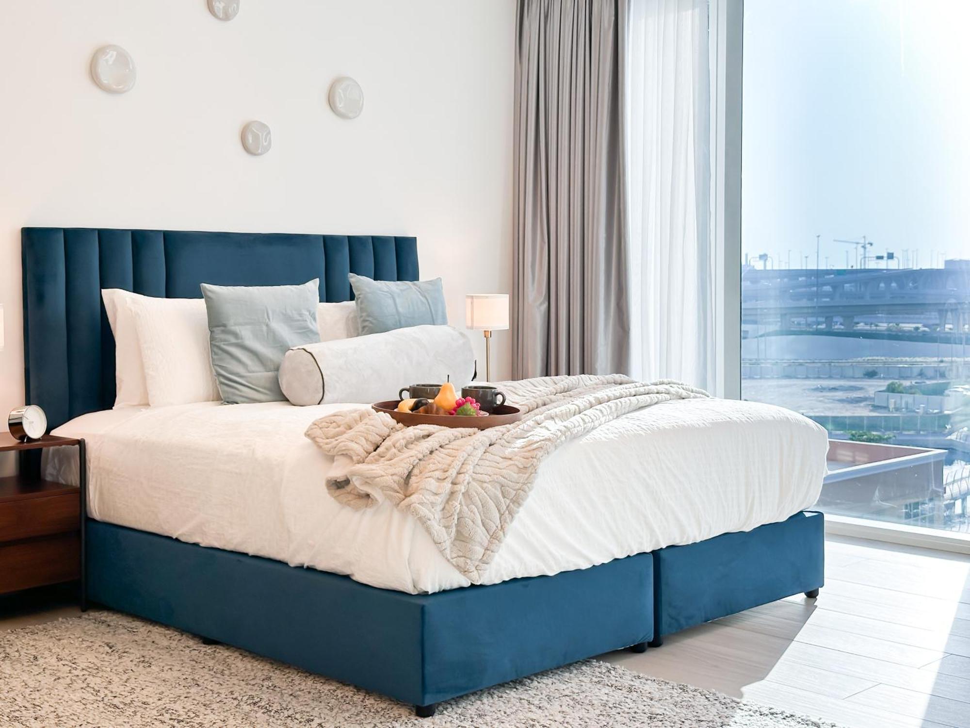 Trophy - Luxurious In Jlt W Golf Simulator Apartment Dubai