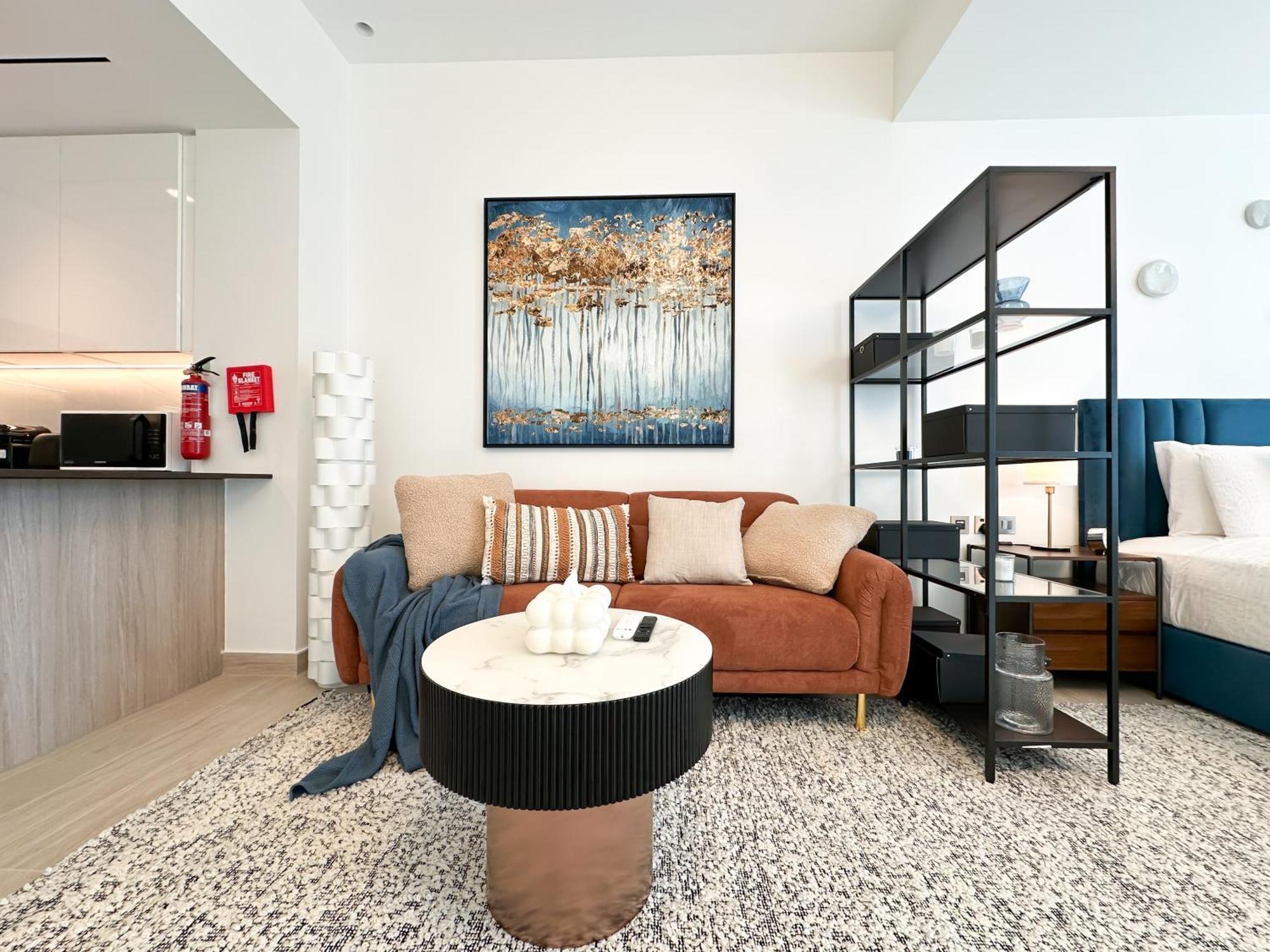 Trophy - Luxurious In Jlt W Golf Simulator Apartment