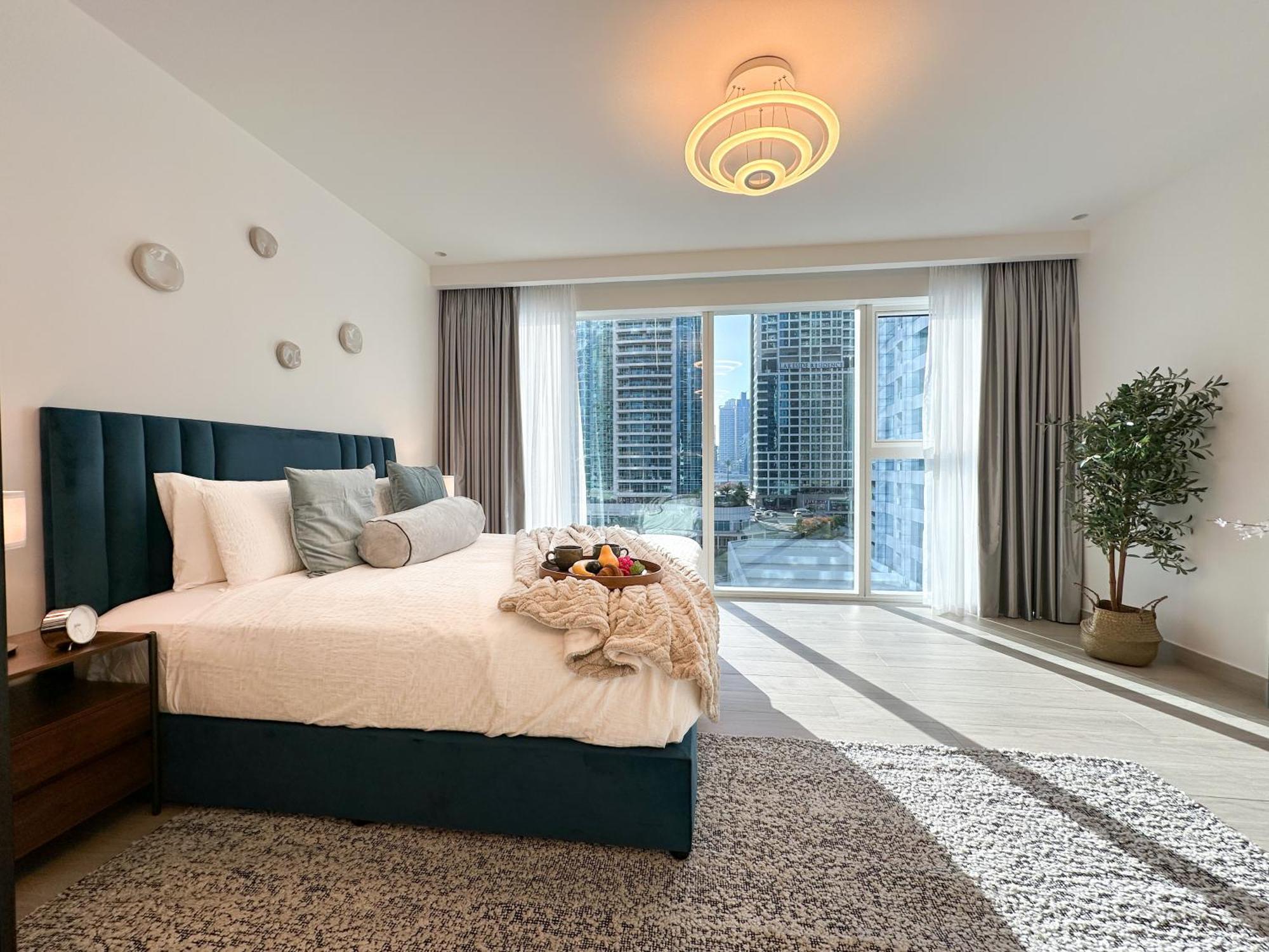 Trophy - Luxurious In Jlt W Golf Simulator Apartment