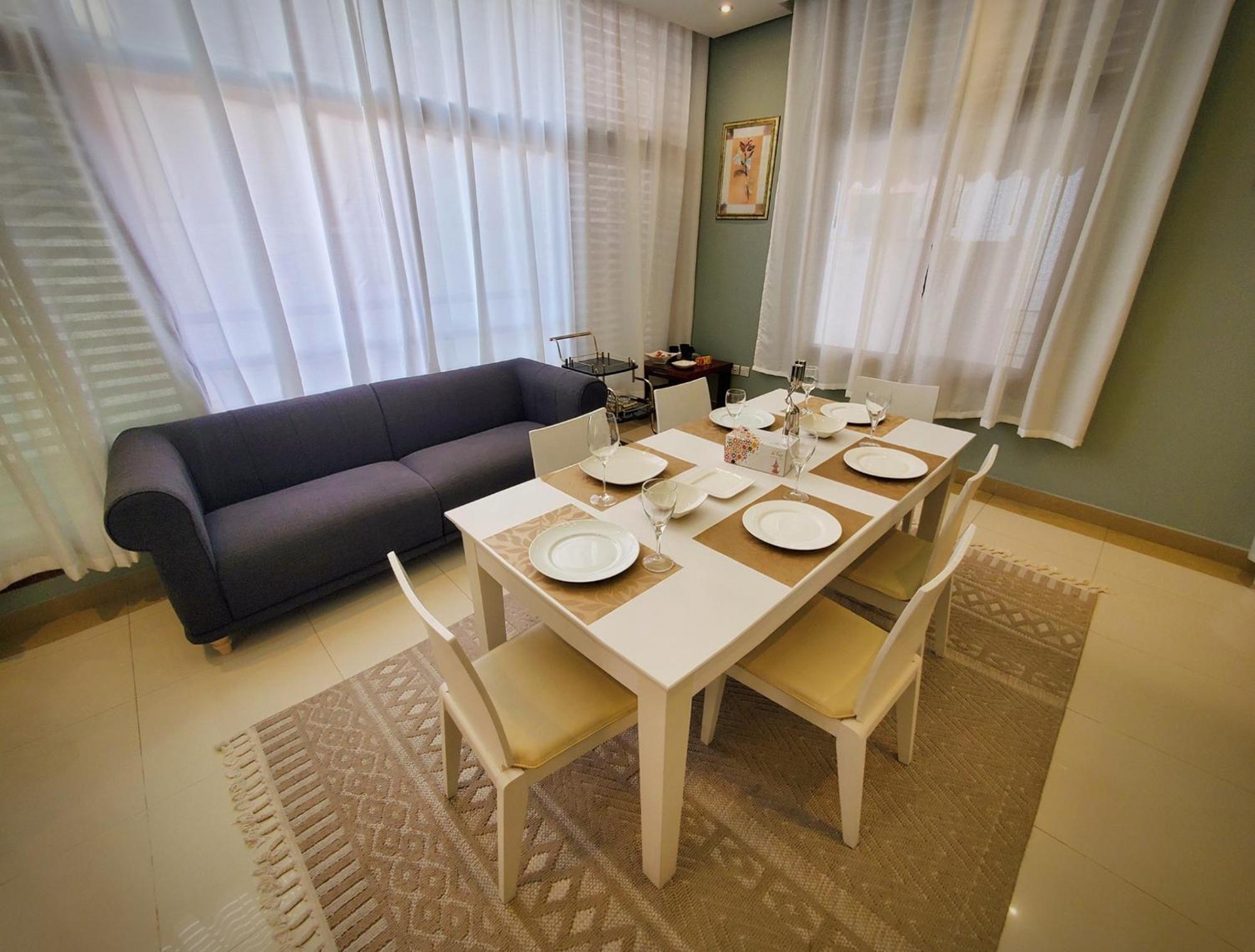 Cute House Sleeps 6 Patio Nr Metro Free Parking